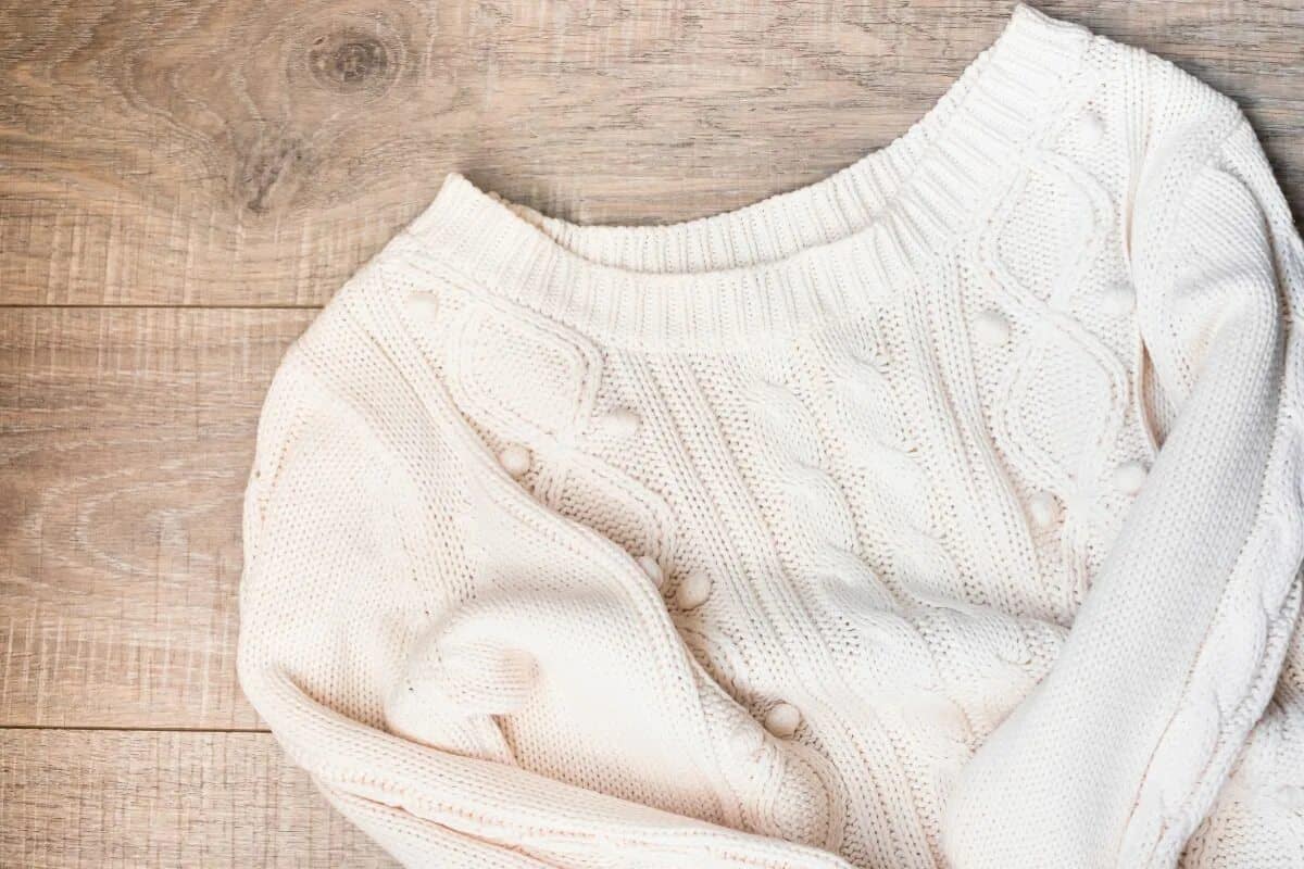 Svetre sa po praní zmenšili? Existujú domáce spôsoby, ako ich zachrániť