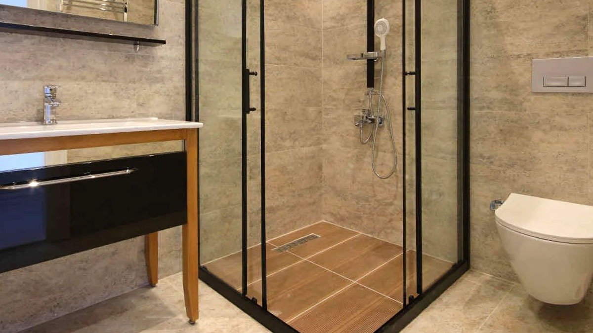 Sprcha zapustená až po podlahu je minulosťou: viete, čo si teraz každý praje mať v nových domovoch?