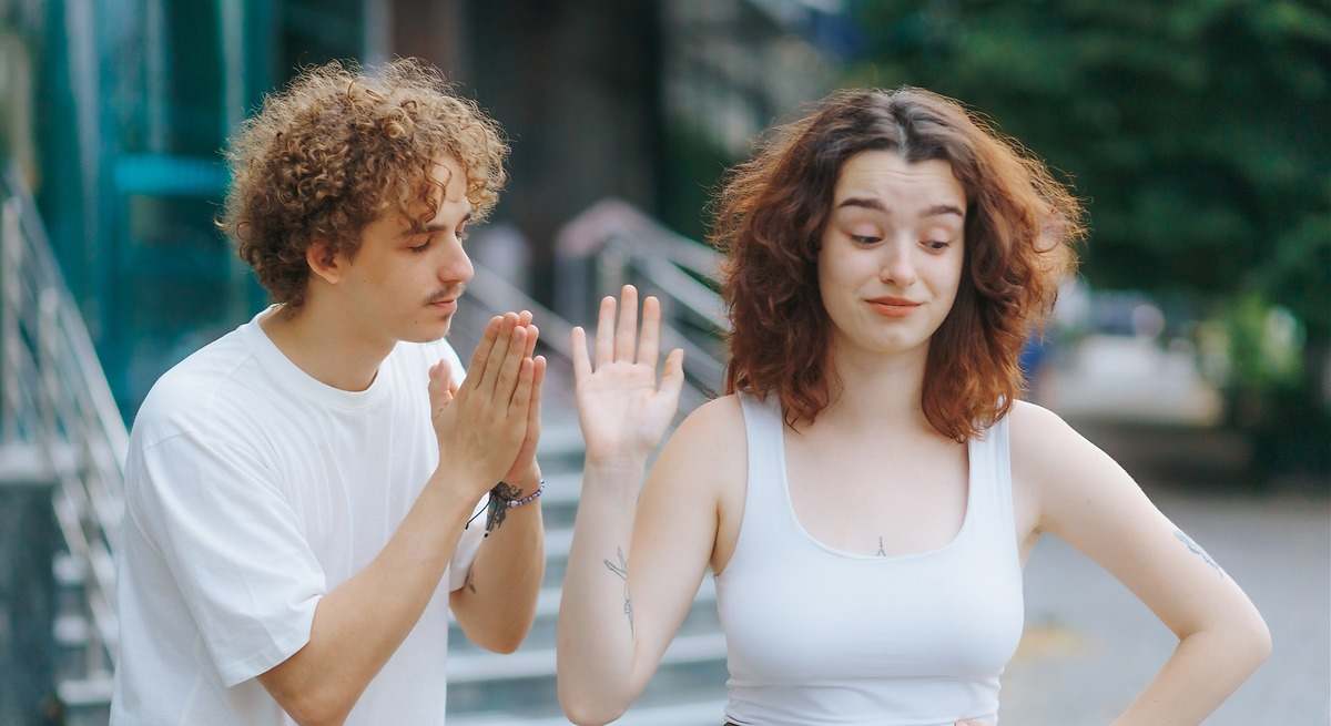 Psychológia naznačuje, že ľudia, ktorí sa neustále za všetko ospravedlňujú, majú tieto charakteristiky.