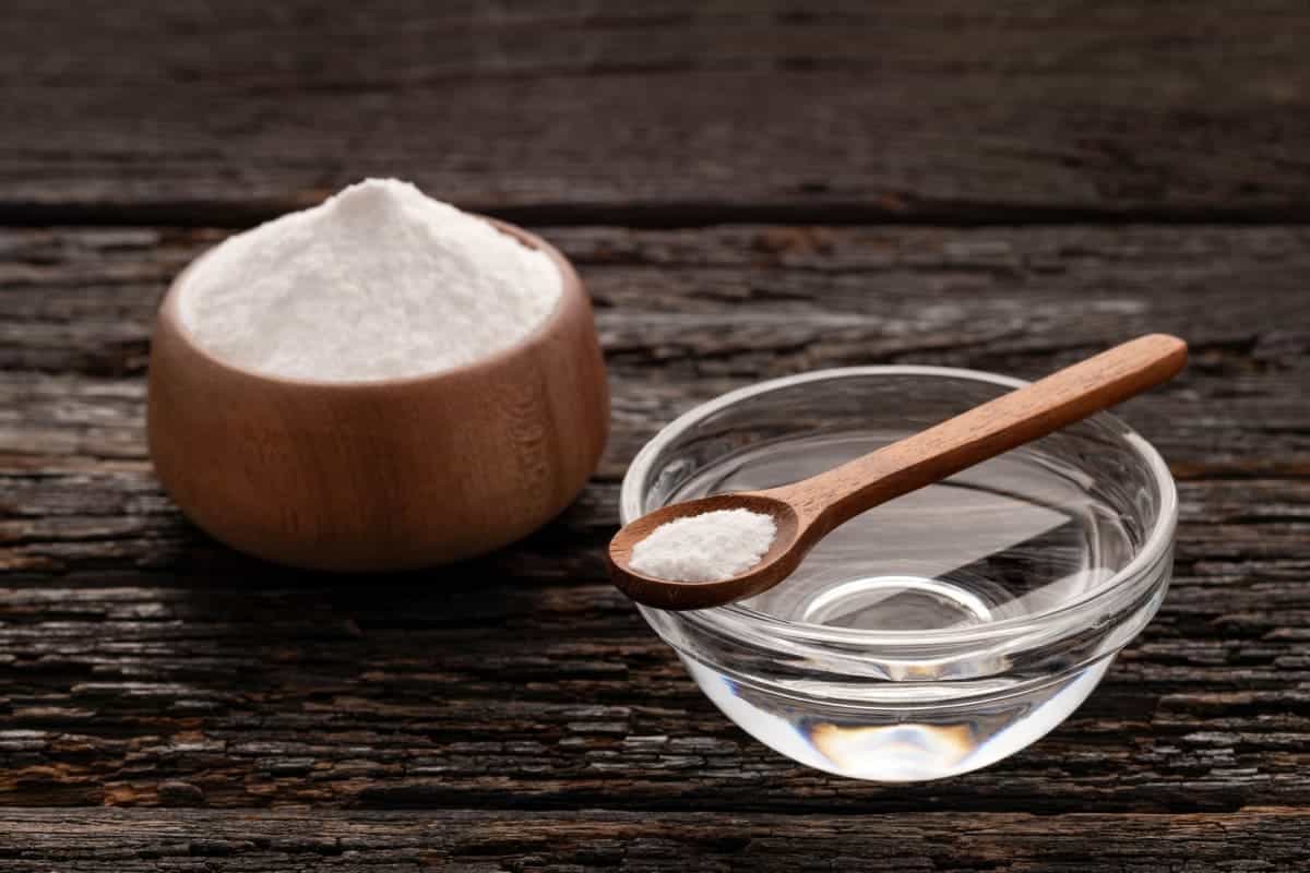 Bikarbonát, peroxid vodíka a biele mydlo: na čo slúži táto zmes a ako ju používať