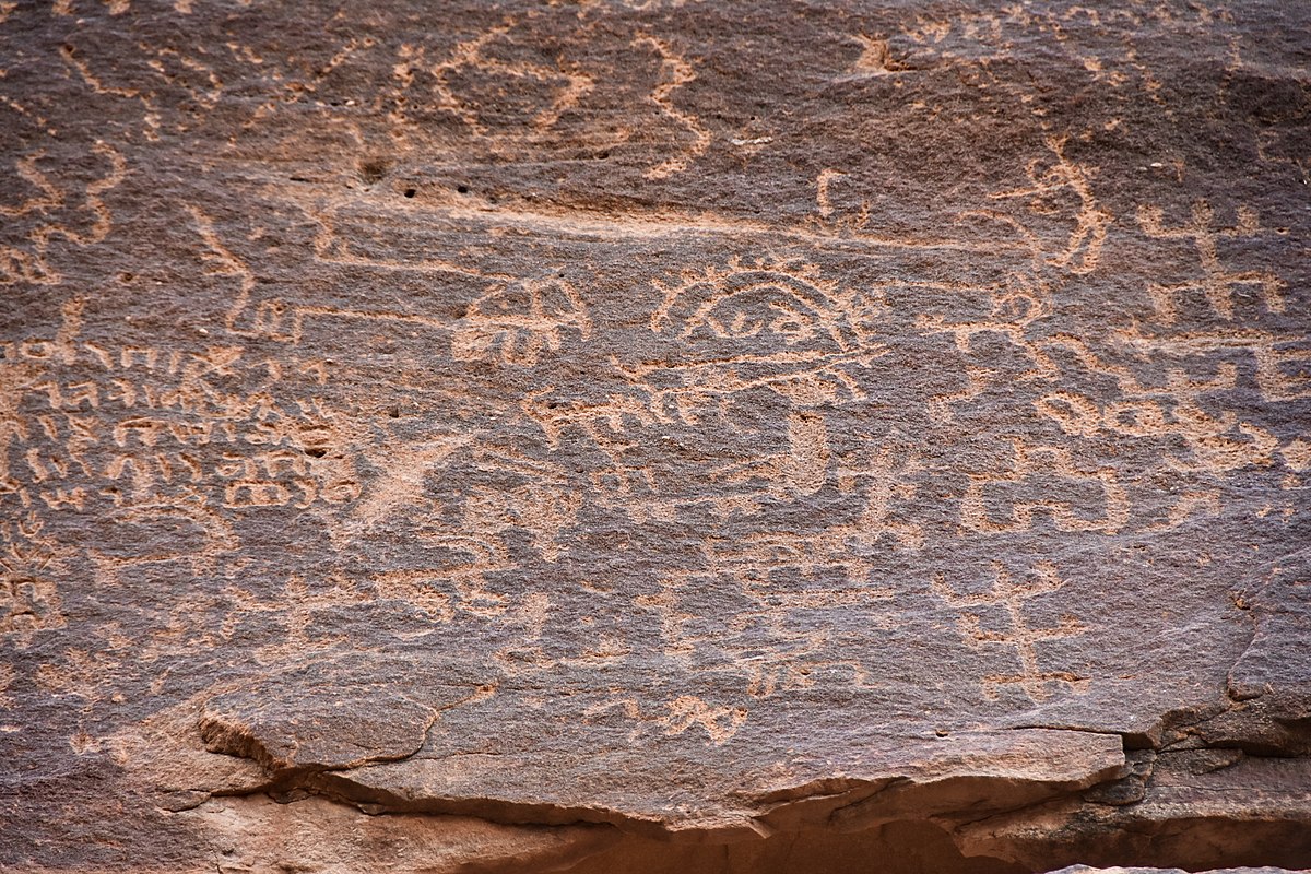 Archeológovia objavili v egyptskej púšti „kruté“ skalné maľby, ktoré vznikli pred 5000 rokmi