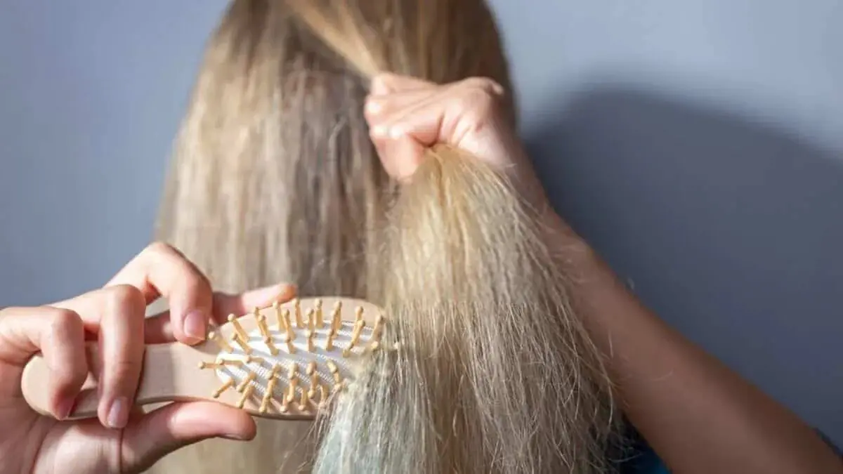 Vlasy by sa nemali umývať čo najčastejšie. Lekár poukázal na „optimálnu frekvenciu umývania“ a ukázalo sa, že mnoho ľudí to robí nesprávne.