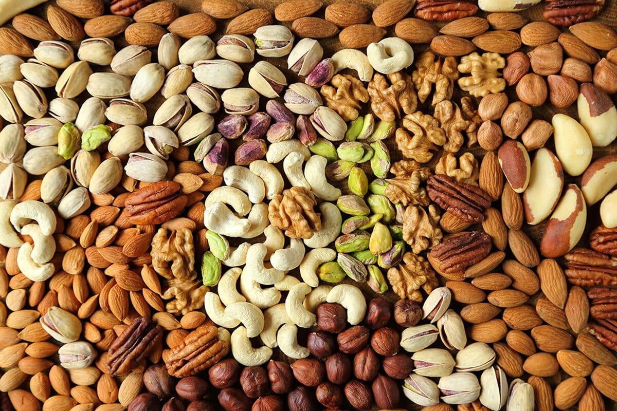 Sprievodca najužitočnejšími orechmi pre hladinu cukru v krvi a kolagénu v roku 2026
