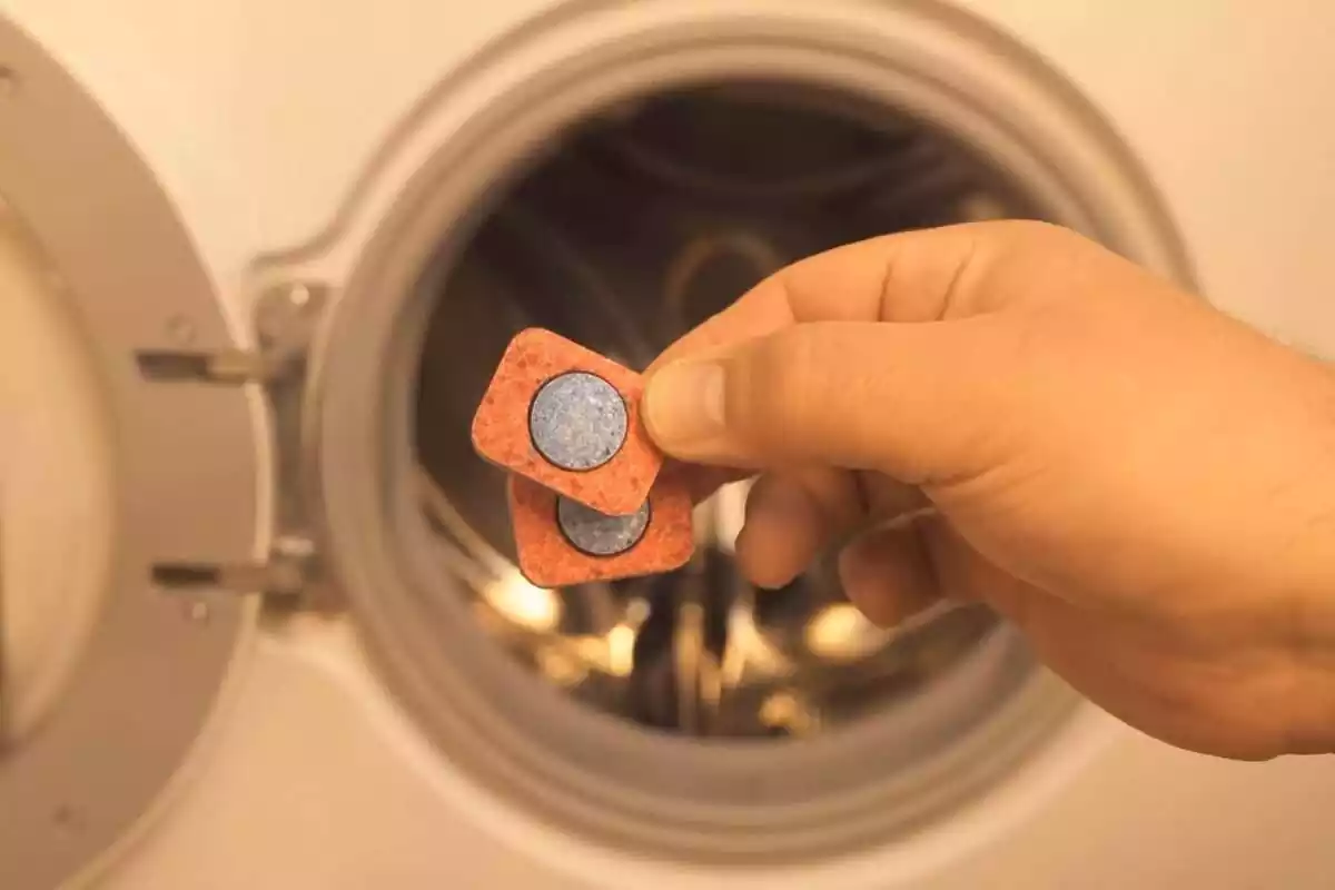 Na čo sa používajú tablety do umývačiek riadu a prečo sa to odporúča?