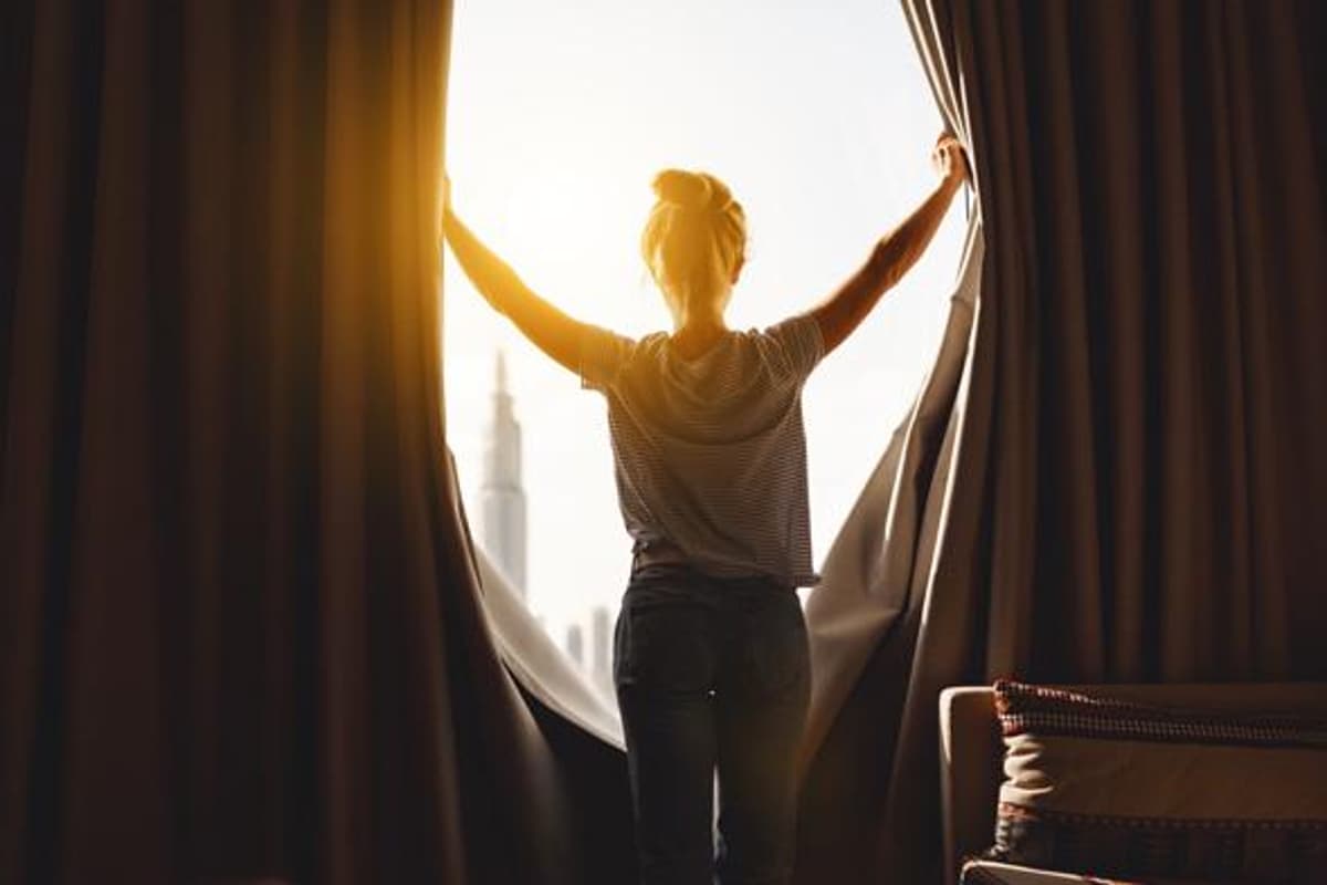 Zbohom, tradičné závesy: nová technológia, ktorá všetko zmení a urobí vás pohodlnejšími a elegantnejšími.