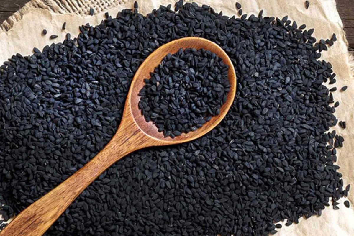 Toto „čierne zlato“ bolo skúmané v desiatkach štúdií. Podporuje normálny krvný tlak a hladinu cukru v krvi, ale existuje jedno upozornenie.