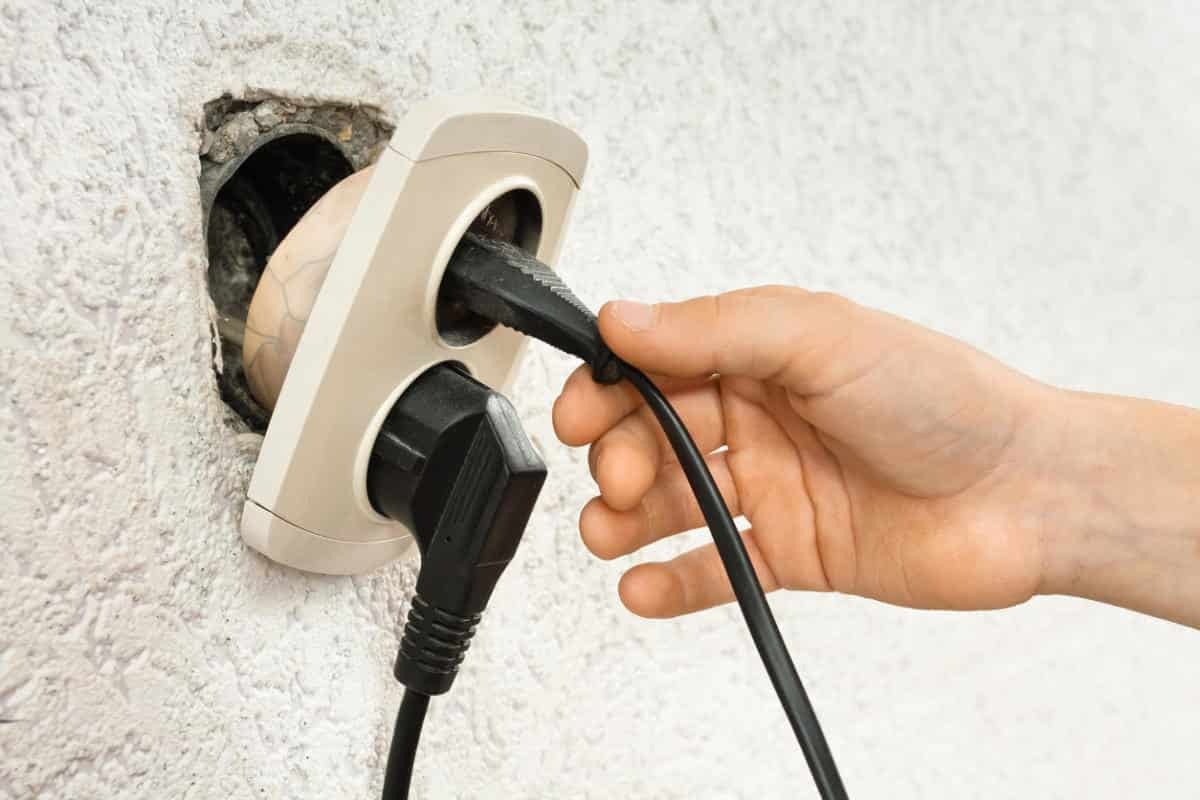 Detaily v konektoroch káblov, ktoré zvyšujú elektrickú bezpečnosť a ktoré si prakticky nikto nevšimne.