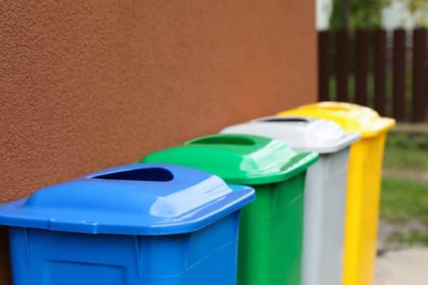 Kam vyhodiť obaly od kávy? Ukazuje sa, že to nie je také jednoduché