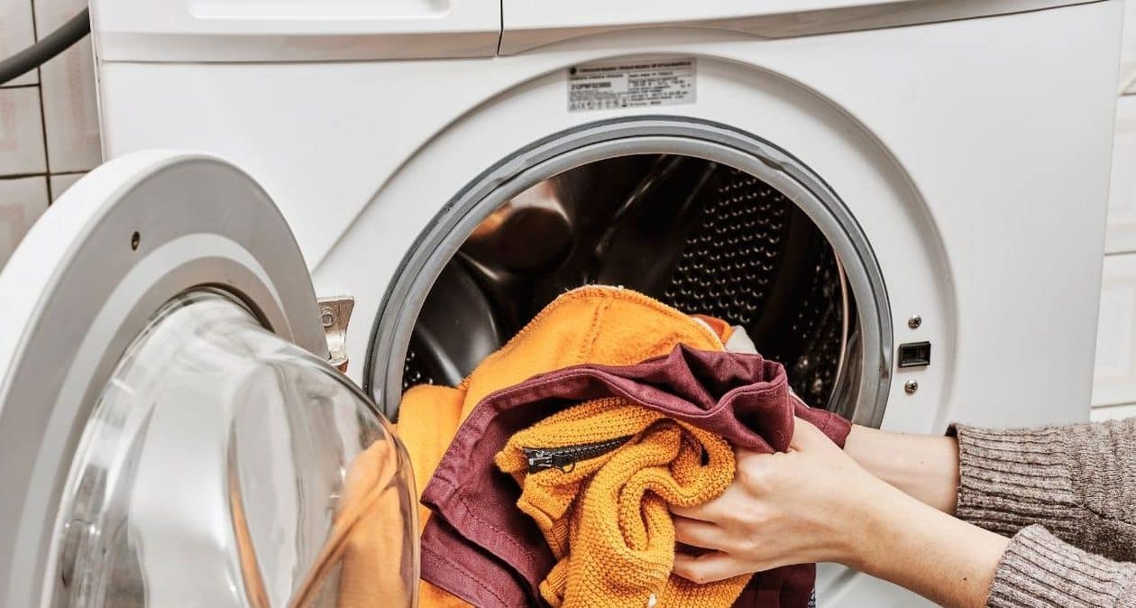 Pridám do bubna a škvrny zmiznú. Navyše bielizeň úžasne vonia