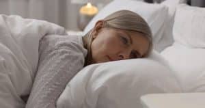 Spíte dlho a budíte sa unavení? Odborníci poznajú dôvod